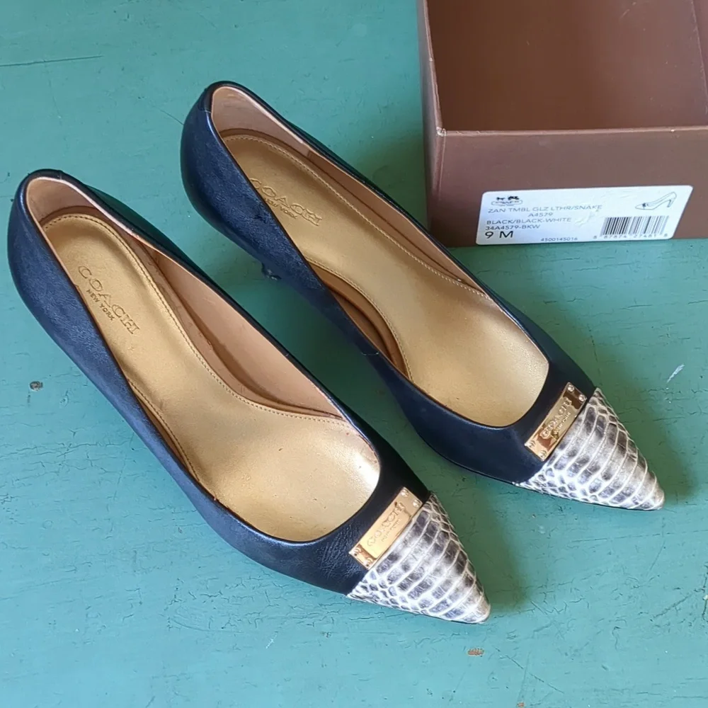 Coach Zan Two Tone Black/ Snake Skin heels Size 9 - Picture 4 of 16